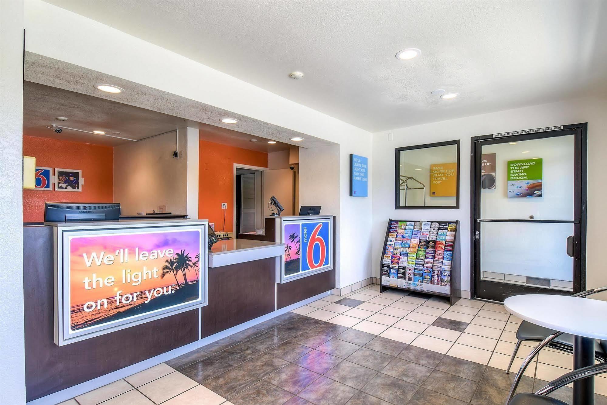 Motel 6-Corona, Ca Εξωτερικό φωτογραφία